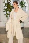 Şıklık Ve Konforun Mükemmel Uyumu: Krem İşlemeli Kimono İle Tarzınızı Baştan Yaratın! - 12