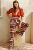 MAN9813 Kısa Yarım Kol V Yaka Kadın Geometrik Yazlık Kurdela Şerit Detaylı Pijama Takımı Anıl 9813 - 2