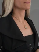 Bombeli Kalp Zirkon Taşlı Gold Renk Kolye thumbnail 3