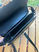 Jass Siyah Rengi Kilit Aksesuarlı ve Kapaklı Model Ayarlanabilir Askılı Kadın Çanta thumbnail 3