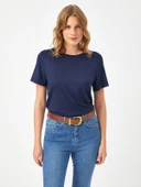 Faik Sönmez Minimalist Yuvarlak Yaka Kısa Kol Kadın Tişört - Günlük - 2