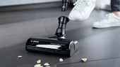 Bosch Unlimited 7 BCS712XXL 18 V Dikey Şarjlı Süpürge Siyah - 6