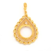 Yarım Altın Çerçeveli Kolye Ucu Altın Kaplama İşlemeli TGR-644 - 1