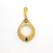 Yarım Altın Çerçeveli Kolye Ucu Altın Kaplama İşlemeli TGR-649 - 1
