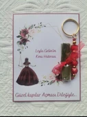 48 Adet Kişiye Özel Kına Hatırası Kırmızı Anahtarlık ve Paketlenmiş Kına Dağıtmalık Hediyelik thumbnail 5