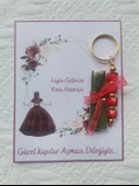 48 Adet Kişiye Özel Kına Hatırası Kırmızı Anahtarlık ve Paketlenmiş Kına Dağıtmalık Hediyelik thumbnail 2