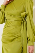 Yandan Bağlamalı Saten Elbise Yağ Yeşili thumbnail 4