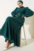 Yarım Taş Düğmeli Volanlı Elbise Zümrüt thumbnail 1