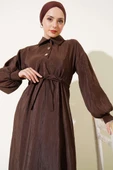 Kırışık Doku Yarım Düğmeli Elbise Kahve thumbnail 2