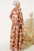 Batik Desen Yarım Düğmeli Elbise Taba - 3