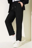 Bel Lastikli Çımalı Dar Paça Pantolon Siyah thumbnail 2