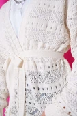 Zikzak Desenli Delikli Kuşaklı Triko Hırka Ekru thumbnail 4