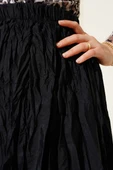 Kırışık Pileli Etek Siyah thumbnail 4