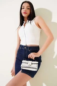 Önü Fermuarlı Kolsuz Kaşkorse Crop Beyaz thumbnail 1