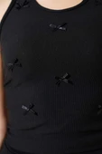 Fiyonklu Kolsuz Kaşkorse Bluz Siyah thumbnail 4