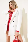 Kruvaze Yaka Düğmeli Astarlı Blazer Ceket Beyaz thumbnail 1
