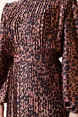 Sık Pileli Leopar Desen Saten Elbise Taba - 4