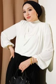 Omuz Vatkalı Degaje Yaka Sandy Bluz Ekru thumbnail 2