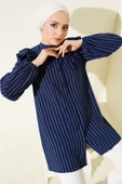 Omuzları Fırfırlı Çizgili Tunik Lacivert thumbnail 1