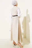Kemerli Çapraz Düğmeli Yelekli Etekli Takım Bej thumbnail 3