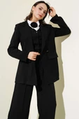 Omuz Vatkalı Ceketli Yelekli Üçlü Takım Siyah thumbnail 2