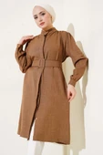Hakim Yaka Kemerli Uzun Gömlek Kahve thumbnail 1