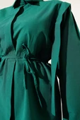 İp Kuşaklı Omuz Pelerinli Gömlek Zümrüt thumbnail 4