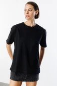 Kadın %100 Organik Pamuklu Kalın Dokulu Oversize Fit Yuvarlak Yakalı T-shirt KADIN-OVERSIZE-T-SHIRT - 12