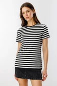 Kadın Çizgili Kısa Kollu T-shirt ÇİZGİLİ-T-SHIRT - 6