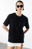 Kadın %100 Organik Pamuk Relaxed Fit Yırtmaçlı Yuvarlak Yaka T-shirt YIRTMAÇLI-T-SHIRT - 12