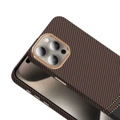 Apple iPhone 15 Pro Max Kılıf Magsafe Şarj Özellikli Karbon Fiber Görünümlü Redclick Gros Kapak thumbnail 11