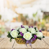 Nettenevime Yapay Çiçek Aranjmanı Sepettte Beyaz Gül Ve Mor Tomurcuklu Aranjmanı Çiçek Sepeti thumbnail 3