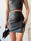 Yırtmaç Detaylı Siyah Deri Etek - 2