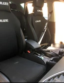 CHEVROLET CRUZE Nakışlı Ön İkili Oto Koltuk Minderi 2 Adet Boyun Yastığı 2 Adet Kemer Pedi SİYAH thumbnail 2