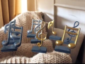 BEYAZ RENK kırılmaz polyester,nota desenli biblo thumbnail 3