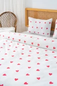 Rivaİstanbul Kırmızı Kalpli Çift Kişilik Baskılı Pike 200 x 220cm thumbnail 3