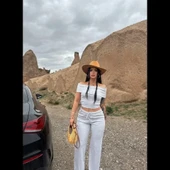 Madonna yaka bol paça pantolonlu takım - 1