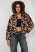 5193 Kapüşonlu Peluş Crop Ceket - C. Kahverengi - 2