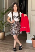 Kız Çocuk Love Yazı Baskı Bluz Leopar Detaylı Kırmızı Blazer Ceket Leopar Detay Pullu Etekli Takım thumbnail 8