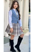 Kız Çocuk Gümüş Düğme Detaylı Mavi Yelek Gabardin Gömlek Kravatlı Ekose Çizgili Etekli Takım thumbnail 2