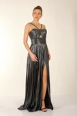 Alfa Beta İp Askılı Önden Yırtmaçlı Parlak Şifon Uzun Abiye Elbise - 11