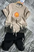 Erkek Çocuk Ağaç ve Güneş Baskılı T-shirt Yazı Detaylı Bej Şortlu Takım thumbnail 1