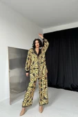 Sarı Gömlek Ve Baskılı Pantolon Takım - 1