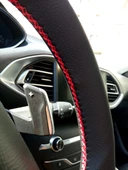 DİKİŞLİ DİREKSİYON KILIFI SİYAH DERİ KIRMIZI DİKİŞLİ PEUGEOT 208 KÜÇÜK DİREKSİYON İÇİN thumbnail 2