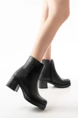 5109-3022 Siyah Fermuarlı Kalın Topuklu Günlük Kadın Bot thumbnail 1