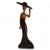 Şapkalı Yalnız Kadın Ahşap Heykel thumbnail 2