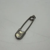 Raf Simons Gümüş Çatal İğne Charmı 6,70 Gram - 2