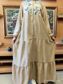 Doğal Doku Oversize Çiçek Desenli Elbise – Yazlık Rahat Kalıp, Şık ve Ferah Tasarım - 1