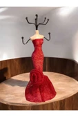 Yenigeldi Kırmızı Renk (20 CM) Moda Heykel Şeklinde Takı Standı, Takılık, Küpelik, Takı Dolabı Düzenleyici - 2