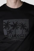 Erkek Bisiklet Yaka Palmiye Ağacı Baskılı Pamuklu Slim Fit Tişört 3074-SİYAH thumbnail 3